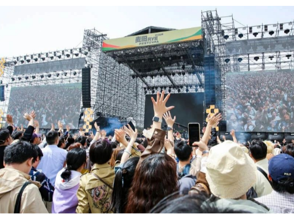大型戶外音樂節燈光音響設備租賃大有學問，您了解嗎？