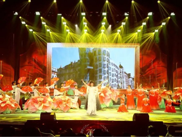 迎中秋慶國慶租燈光設備找哪家？1