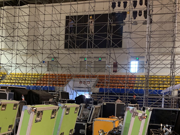 寧波雅戈?duì)栿w育館燈光租賃案例