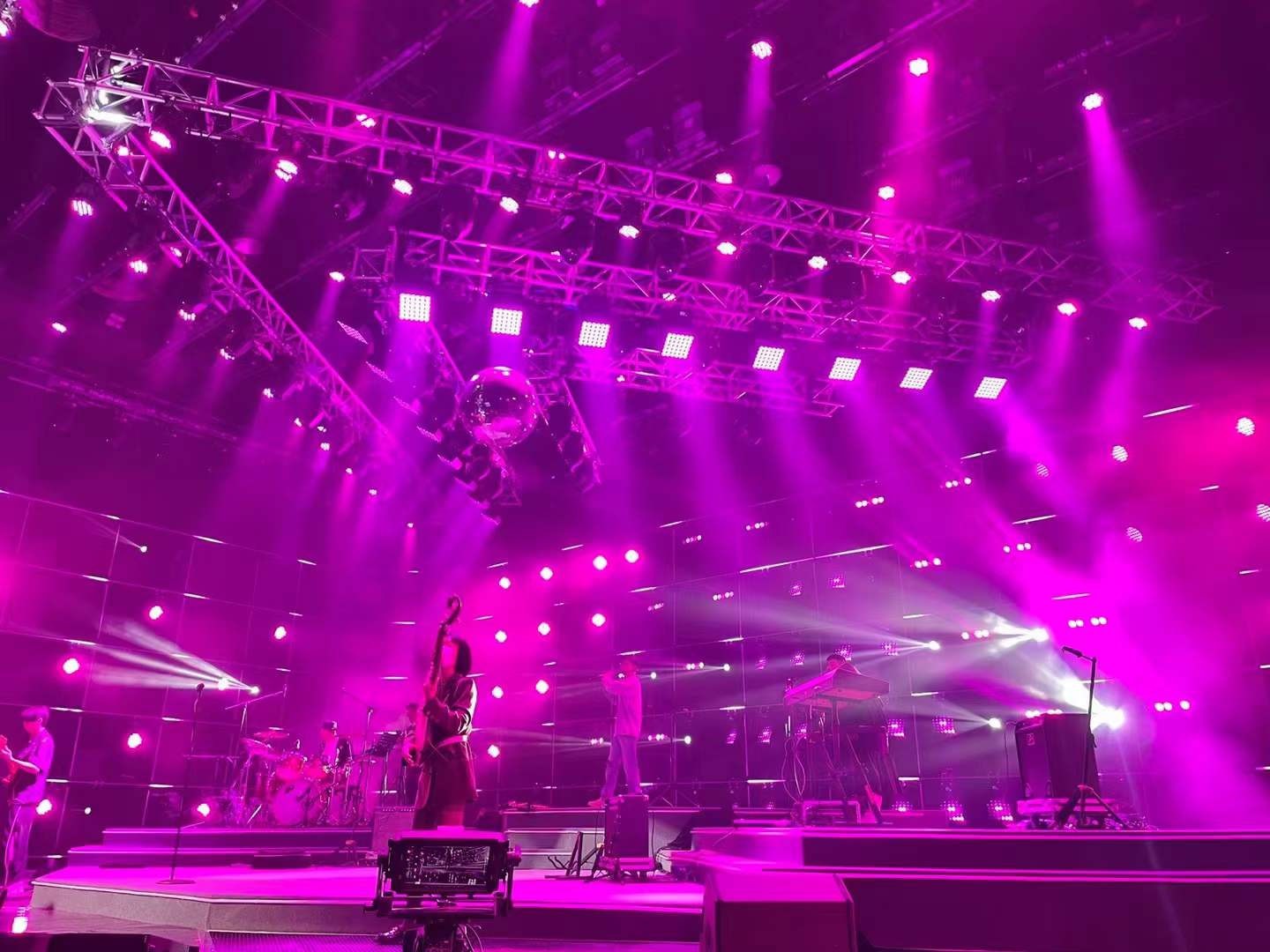 2024元旦晚會燈光租賃設備要點