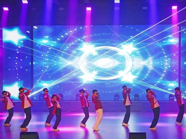 寧波燈光租賃公司擇優(yōu)助力跨年晚會