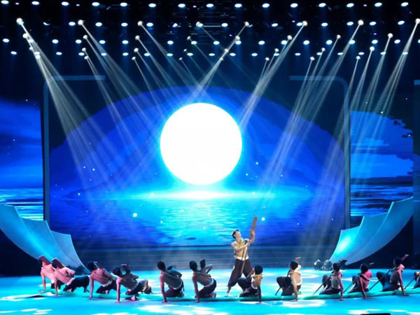 萬豐集團中秋晚會舞臺燈光租賃案例