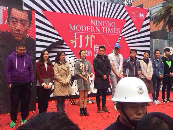 舞臺(tái)搭建公司大型戶外演出安防工作很重要。