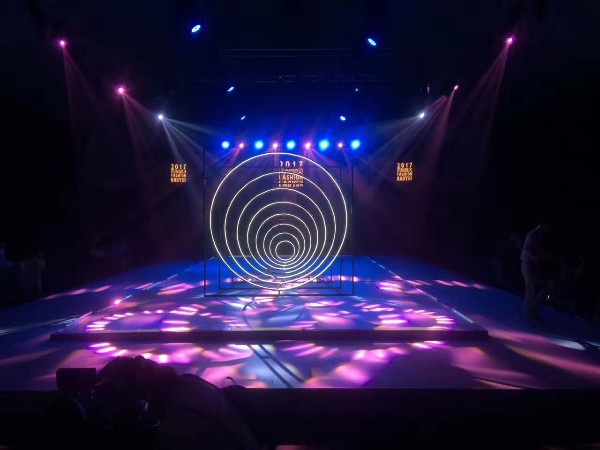 鑫禾舞美提供什么服務，用戶評價怎么樣？