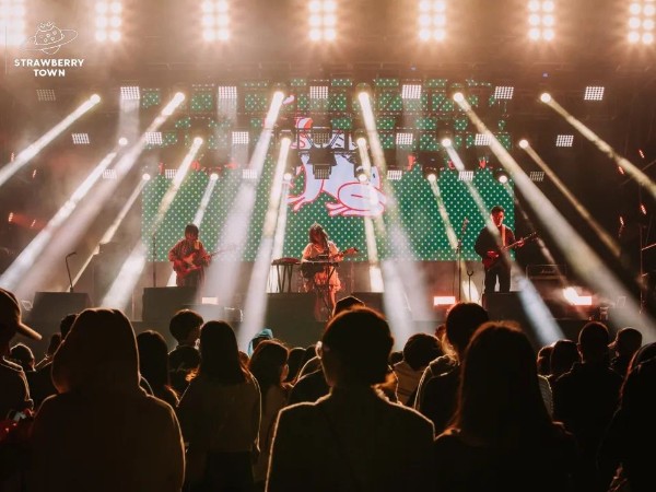 能滿(mǎn)足廣大用戶(hù)需求的是一家怎樣的燈光租賃公司