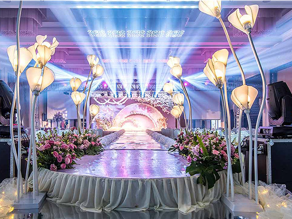 舟山朱家尖婚慶現場舞臺設備租賃與搭建案例