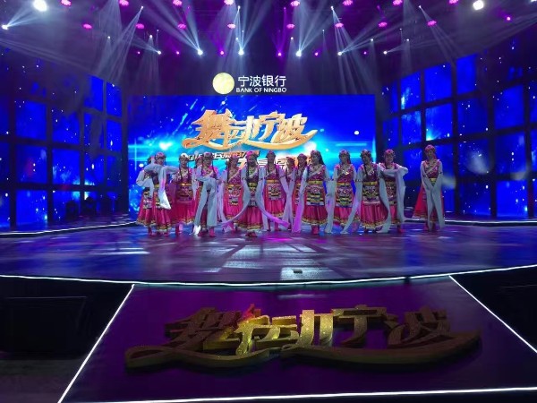 音樂節(jié)專用舞臺音響租賃設備